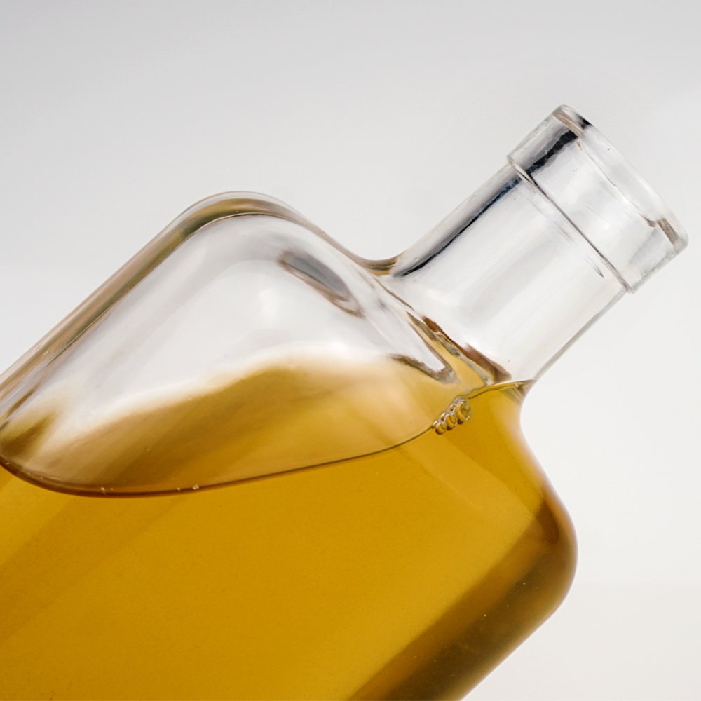 500ml 700ml 750ml best sale glass liquor wine Vodka tequila gin bottle glassLiquor Glass Bottle with cork lid