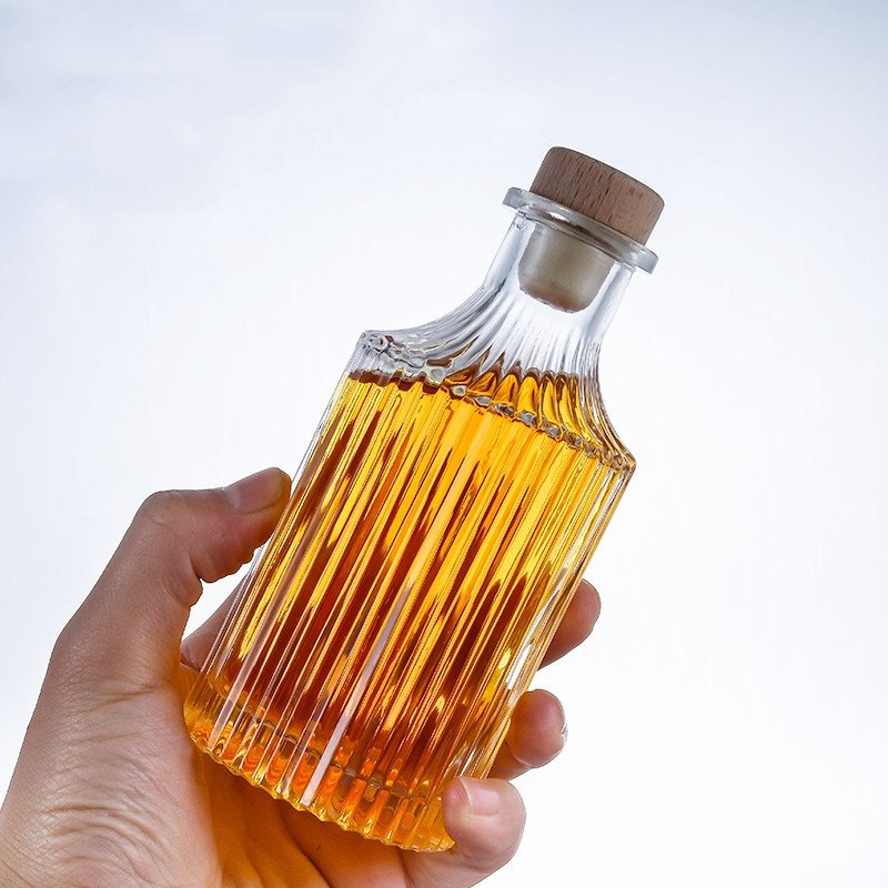 100ml clear glass wine bottle