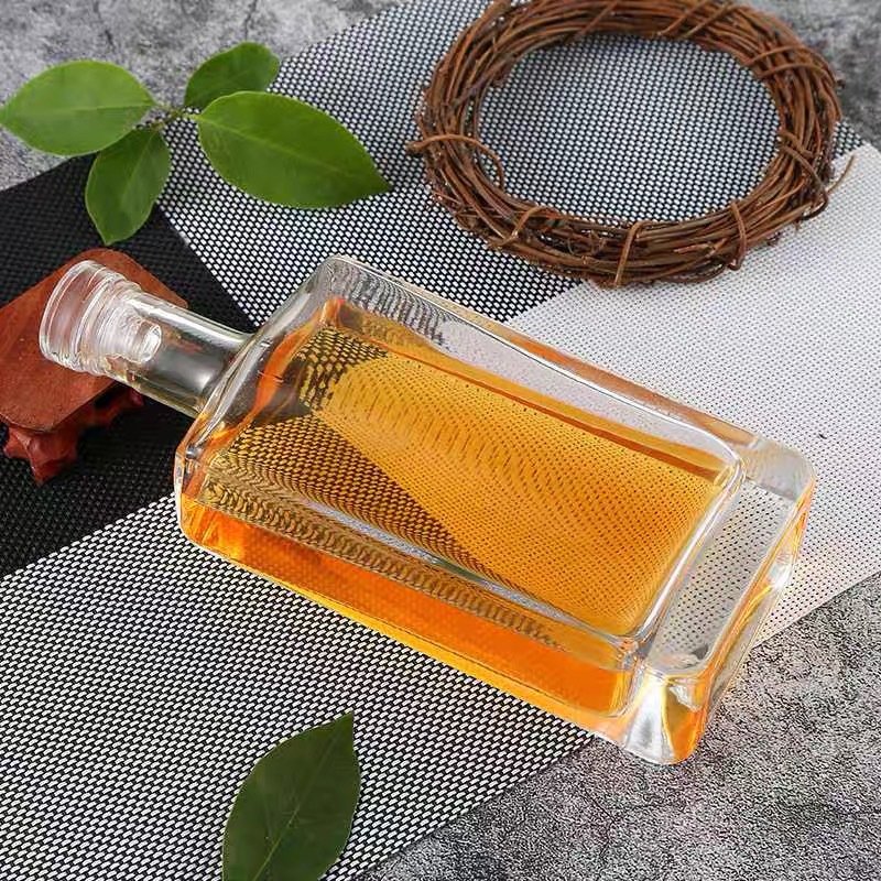 500ml square liquor bottles gin vodka glass bottles with glass cork top flat square glass wine bottles