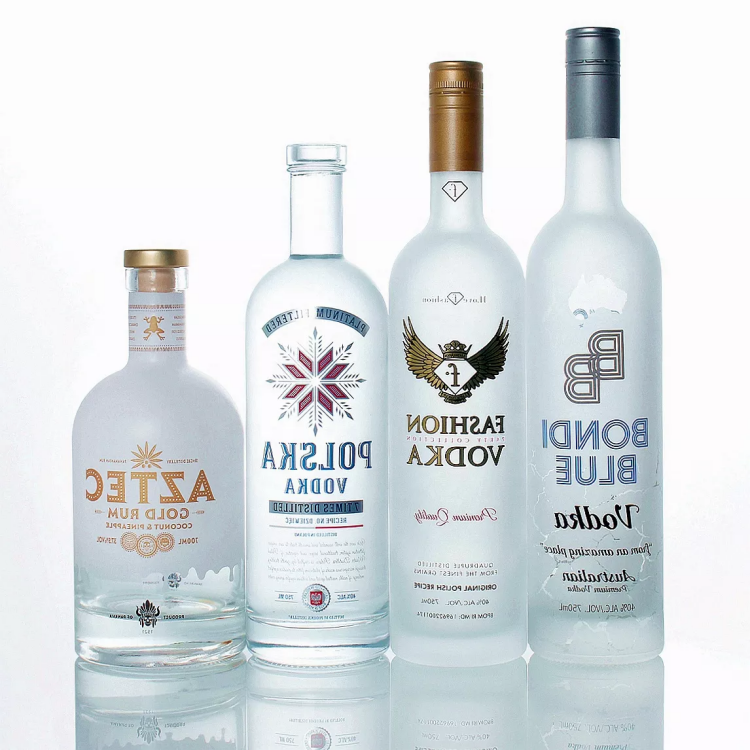 Wholesale 700ml 750ml 1000ml Bordeaux Bottle High Thin Round Clear Liquor Empty Wine Gin Vodka Glass Bottle