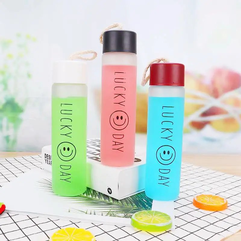 Customized Logo Colorful Drinking Bottles With Lid Handle Portable Frosted Matte Drinkware Wholesale Water Glass Bottle