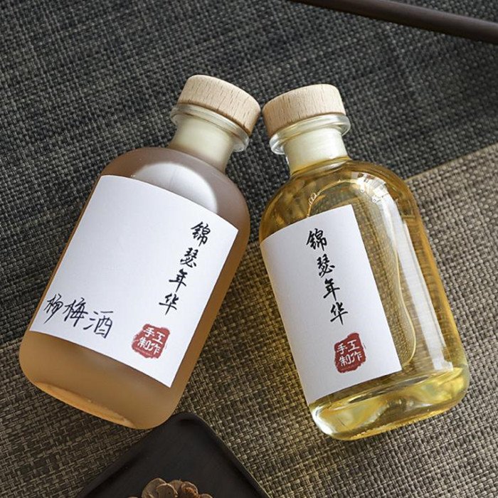 China Factory customized 100ml 250ml 375ml 500ml liquor glass bottle for vodka gin whiskey
