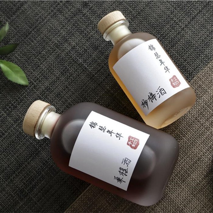 China Factory customized 100ml 250ml 375ml 500ml liquor glass bottle for vodka gin whiskey
