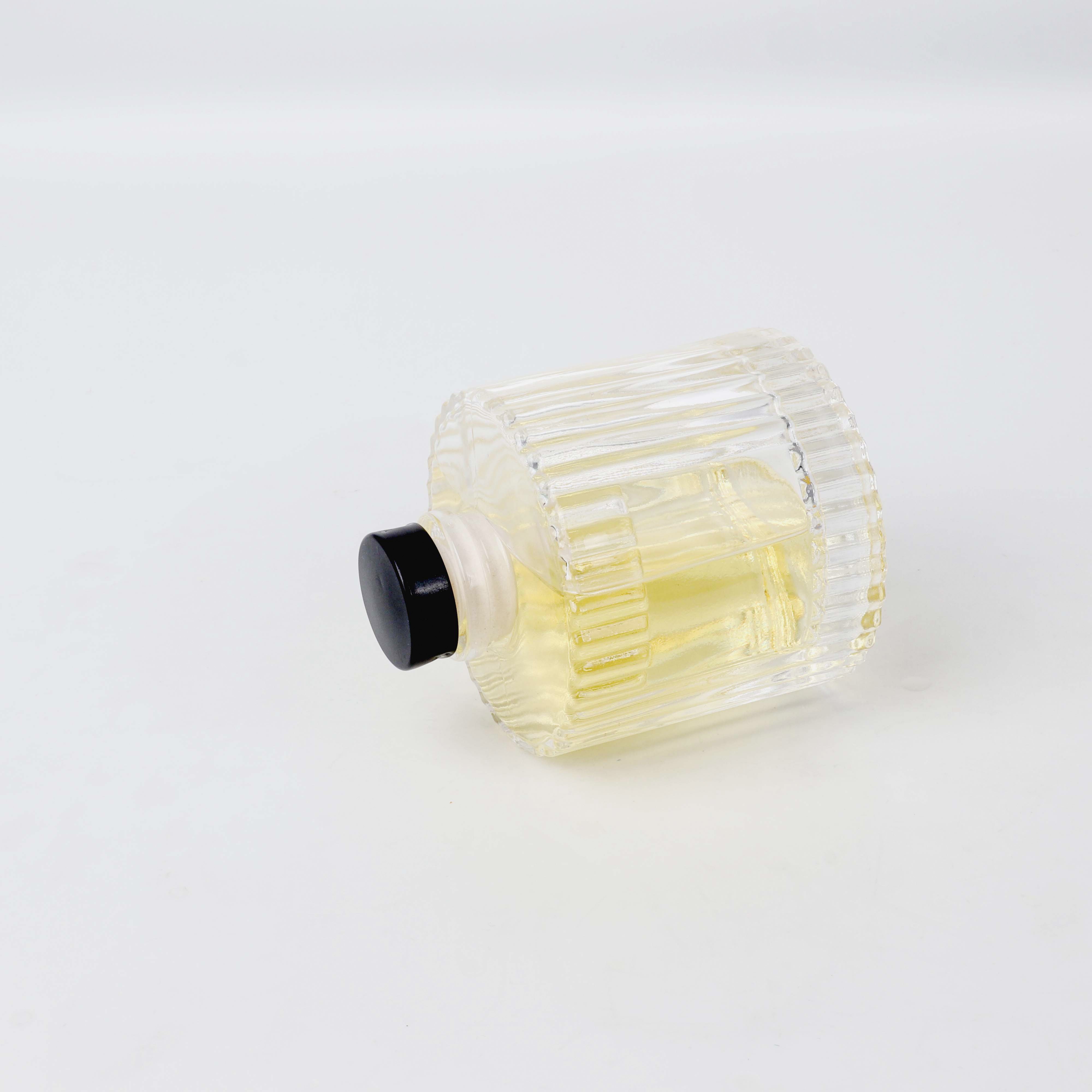 Custom Logo Gift Fluted Clear Glass Aroma Perfume 100ml 150ml Reed Diffuser Bottle