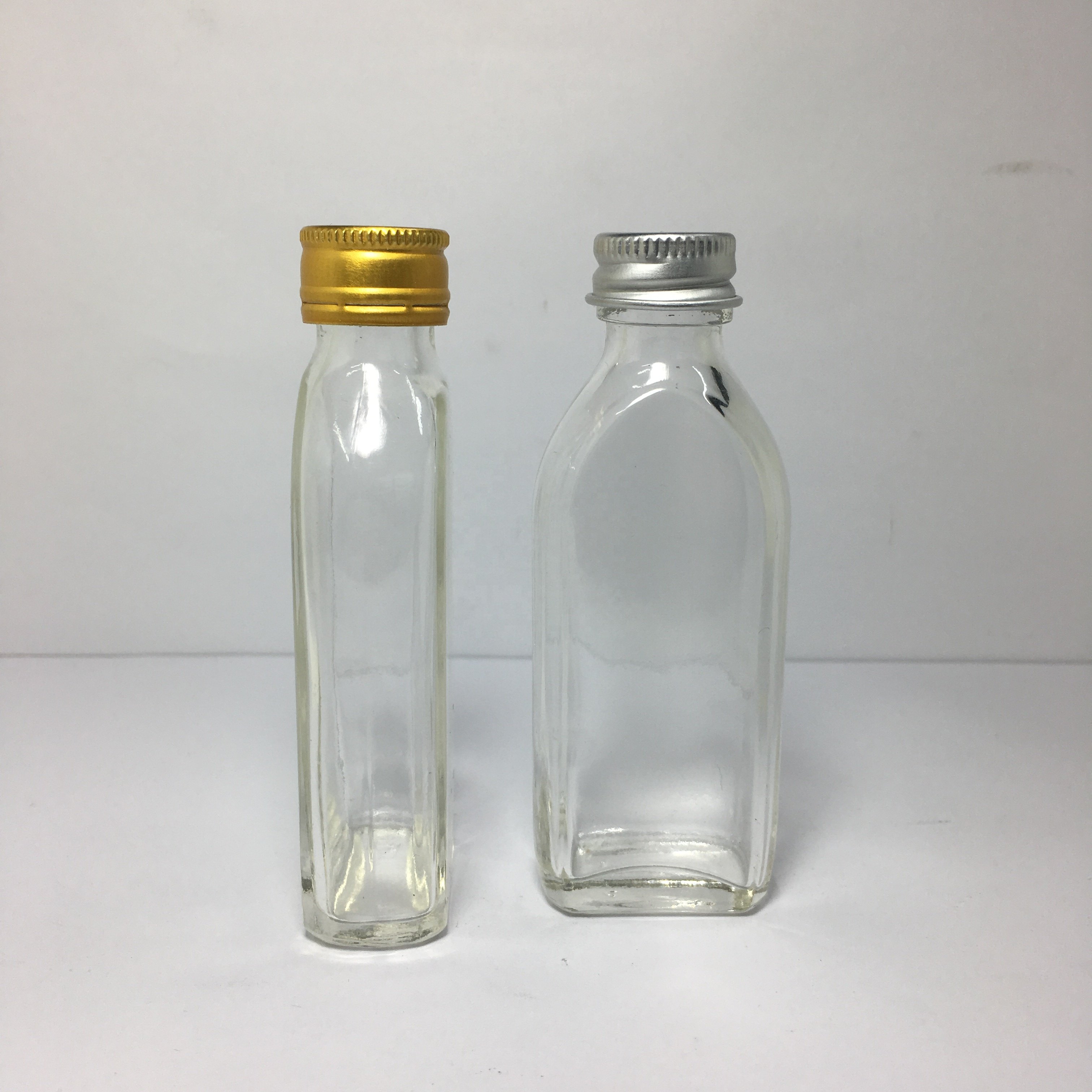 25ml Mini clear glass flask bottle with aluminum cap, Juice Wine Drinking Milk Flat Water Beverage Glass Bottle