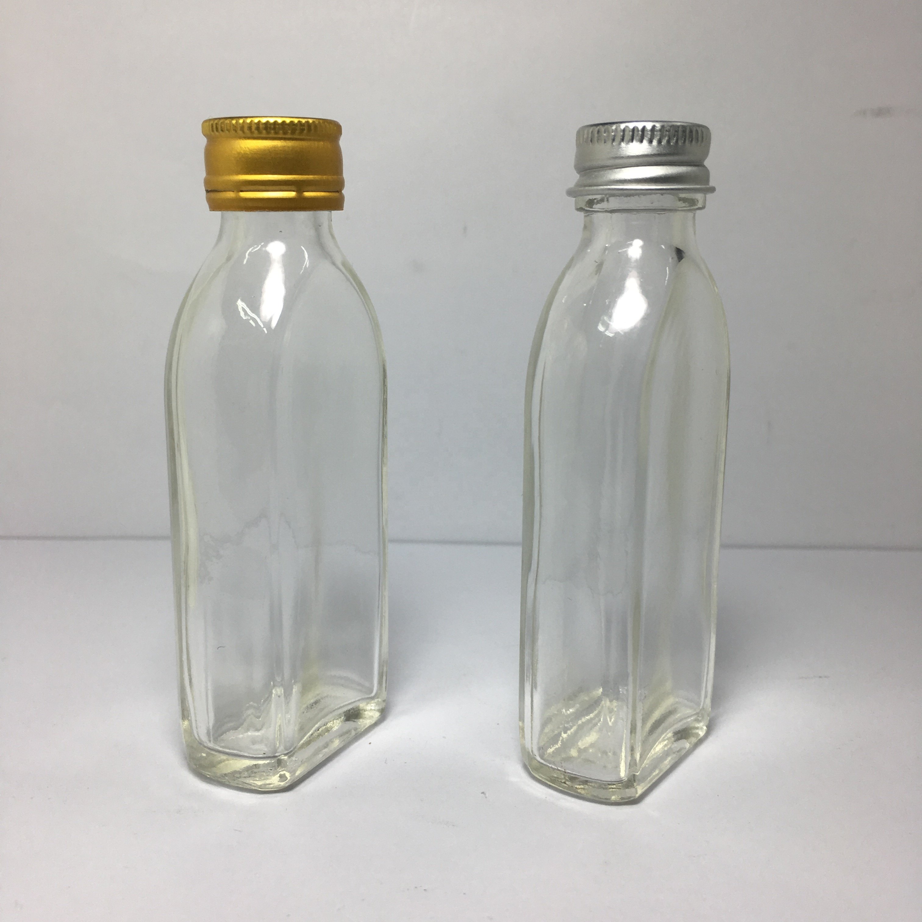 25ml Mini clear glass flask bottle with aluminum cap, Juice Wine Drinking Milk Flat Water Beverage Glass Bottle