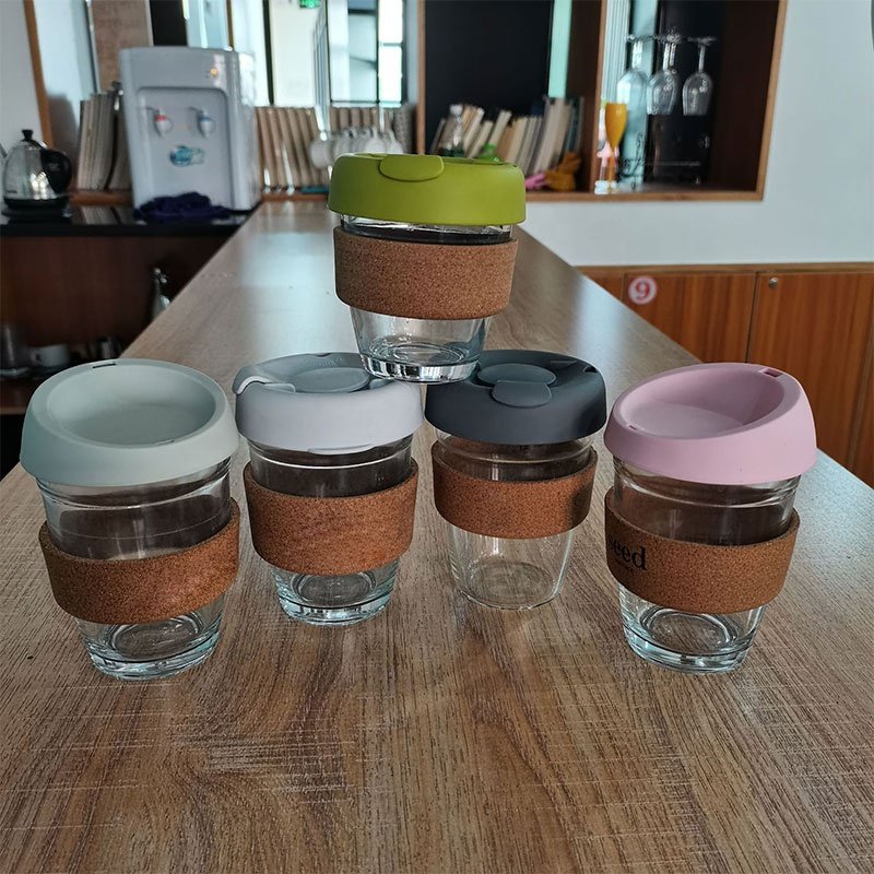 250ml 350ml 480ml Manufacturer Clear Borosilicate Wholesale Glass Bottle For Water Supplier With Cork Sleeve Silicone Lid
