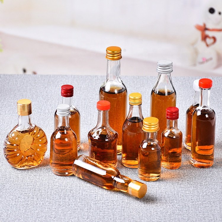 20ml 30ml 50ml 100ml Alcoholic Beverage Juice Drinks Liquor Wine Whiskey Small Mini Sample Glass Bottle With Lid