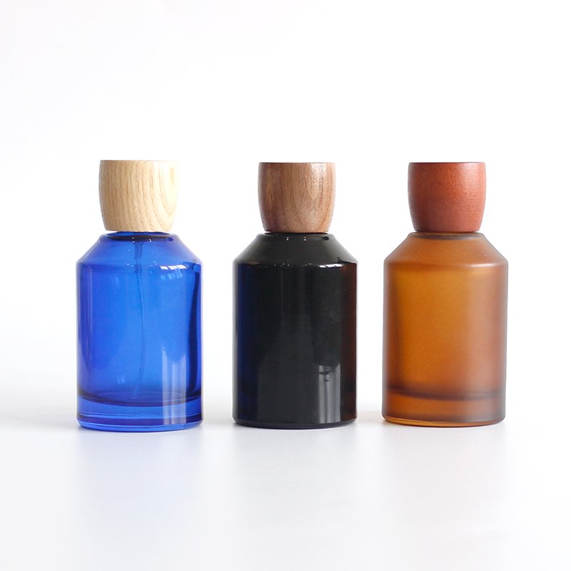 Amber Blue perfume bottle Cylindrical Thick Glass parfum bottle spray bottle with Wood Lid
