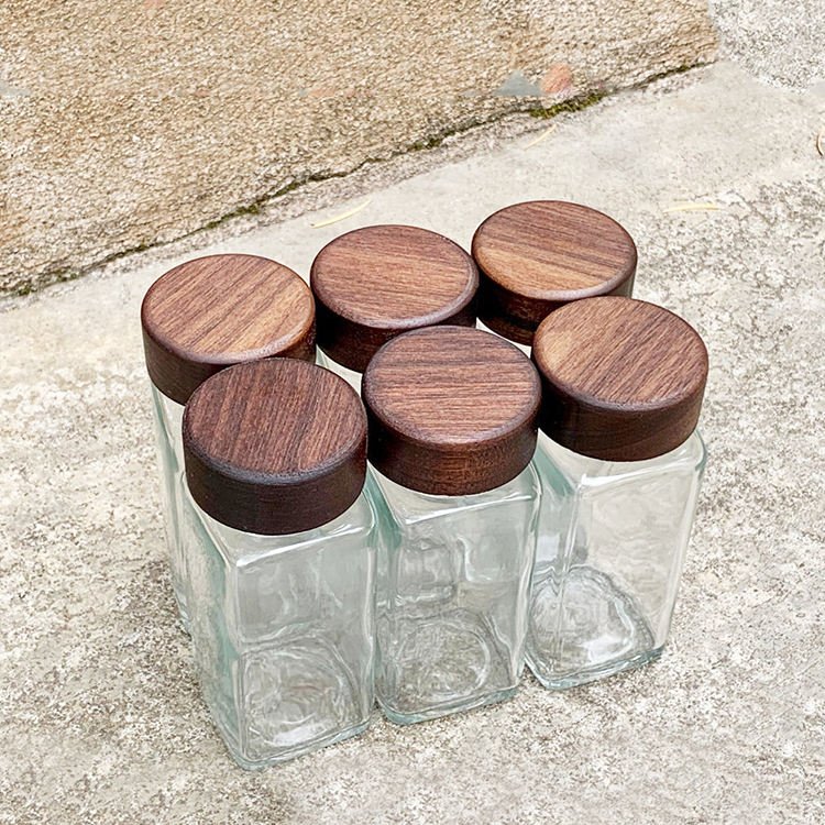 Luxury Mini 120ml 4oz Eco-friendly Natural Acacia Wood Screw Lid Airtight Square Spice Jar Glass Bottle for Kitchen Outdoor BBQ