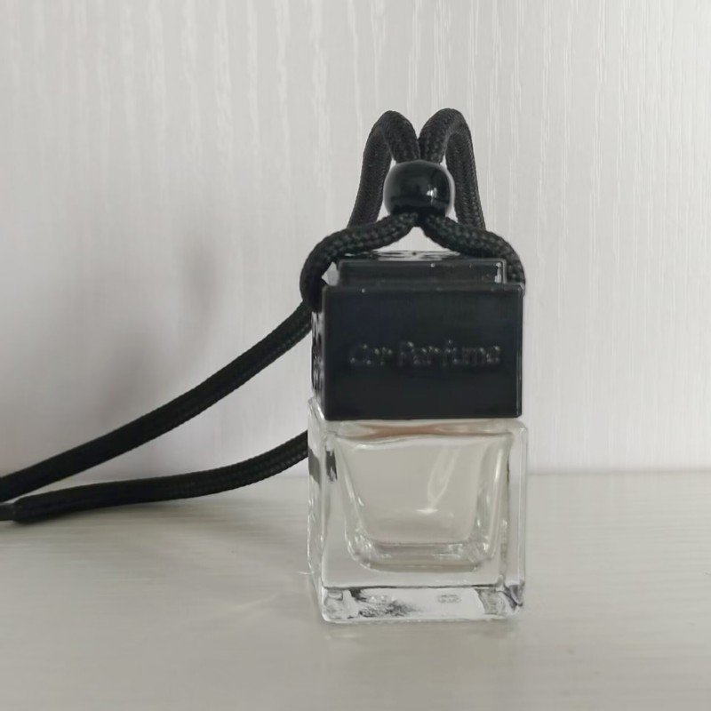 New Black Gold Sliver Popular 8ml Square Shape Car Hanging Empty Diffuser Car Perfume Glass Bottle