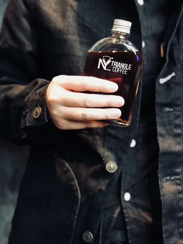 Popular 100ml Juice Bottle Milk Tea Cold Brew Coffee Alcoholic Beverage Bottle