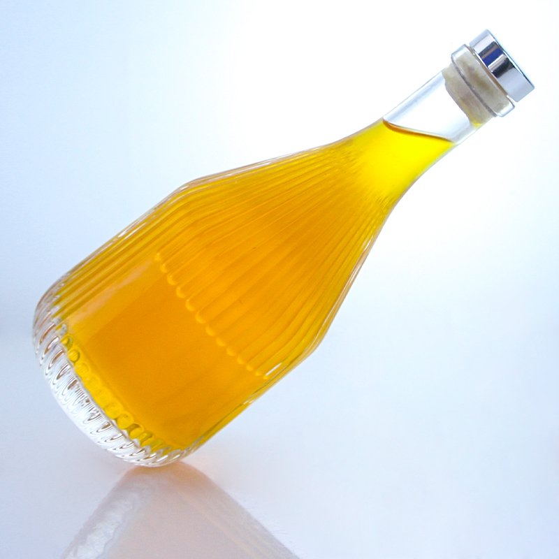 made in Yuncheng with embossed whiskey vodka rum tequila gin spirit glass bottle with cork cap