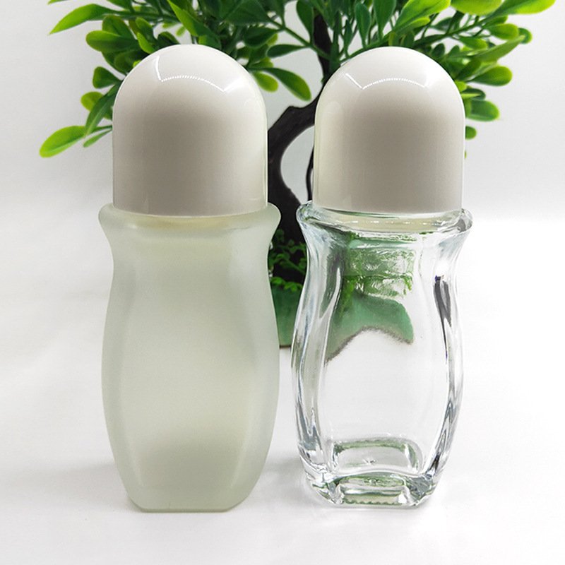 Custom-made frosted roll on bottles 30ml perfume oil roll on glass bottle with roller ball black or gold cap bottle roll on 50ml