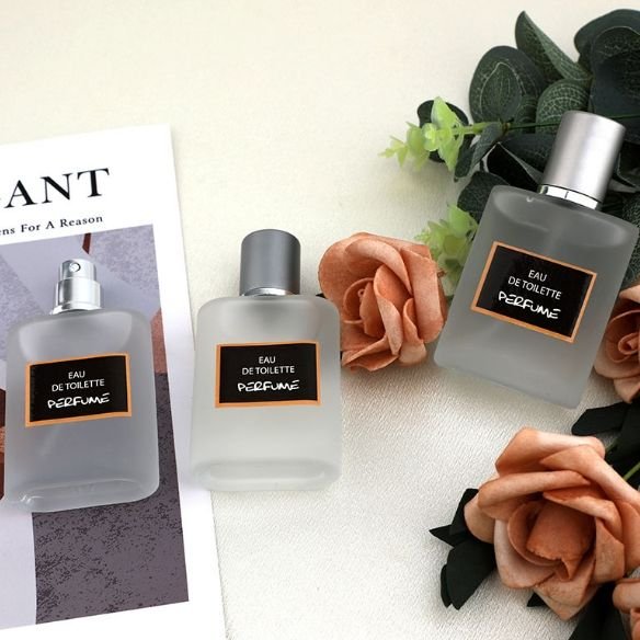 Luxury Recyclable 50ml 100ml Frosted Glass Perfume Bottle Fragrance Glass Perfume Bottles With Pump Spray Cap