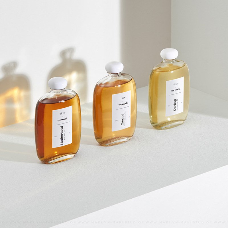 Newly designed 100ml 200ml 250ml 350ml 500ml flat bottom flask glass bottle with aluminum cap