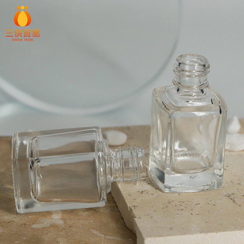 wholesale free sample 10ml factory hot sale exquisite custom clear glass bottle fancy nail polish bottle