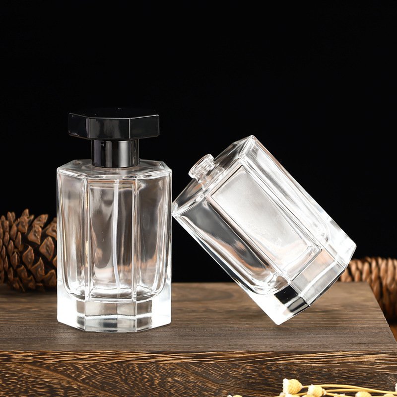 wholesale luxury 30ml 50ml 60ml square round spray cap empty refill glass bottle perfume bottle Can be customized packaging