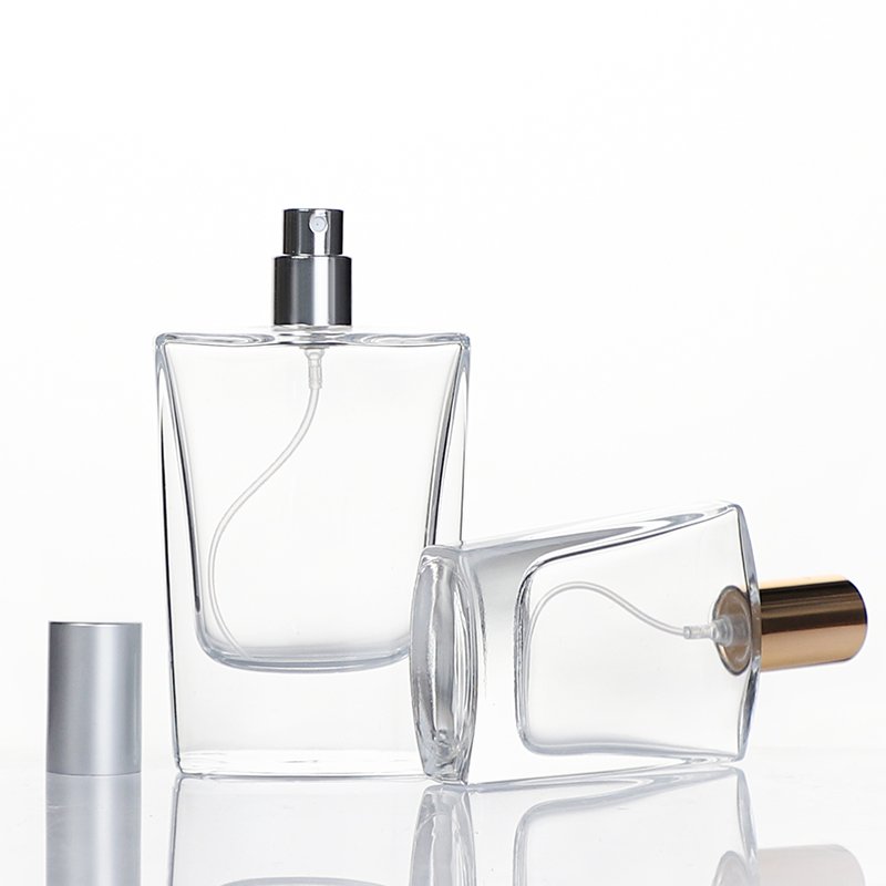 Wholesale Square Glass Perfume Scent Bottle 50ml Perfume Glass Bottle with Gold Silver Sprayer Pump