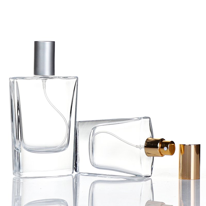 Wholesale Square Glass Perfume Scent Bottle 50ml Perfume Glass Bottle with Gold Silver Sprayer Pump