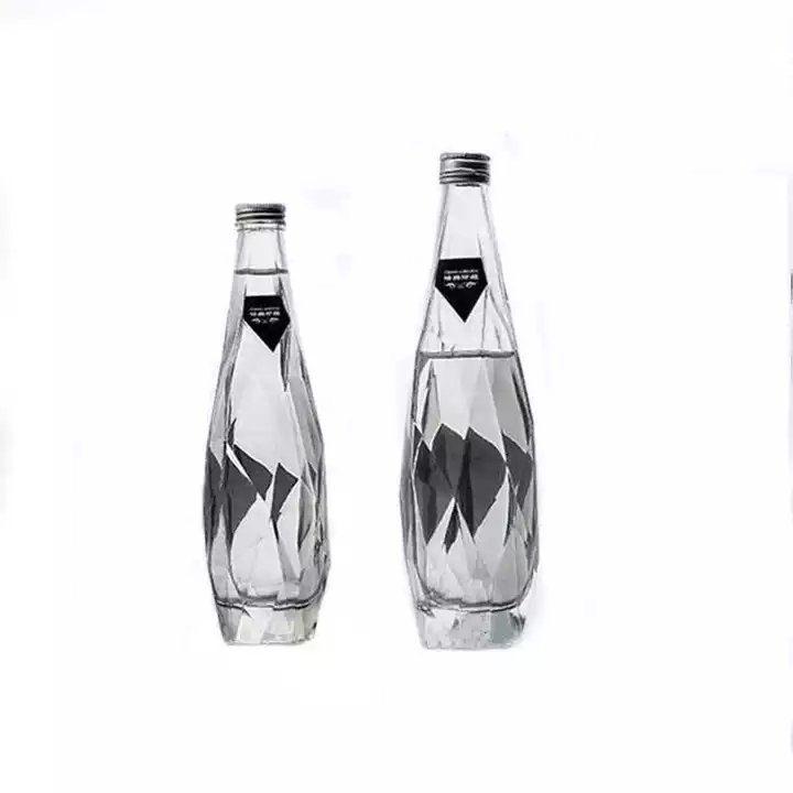 350ml 500ml New design Unique Clear Luxurious Diamond Shape Glass Wine Bottle with metal lid