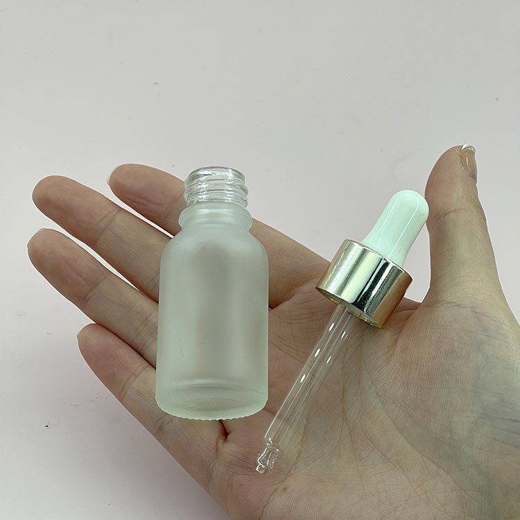 High quality 15ml frosted clear aluminium dropper oil glass bottle pipette cosmetic packaging glass essential oil bottle
