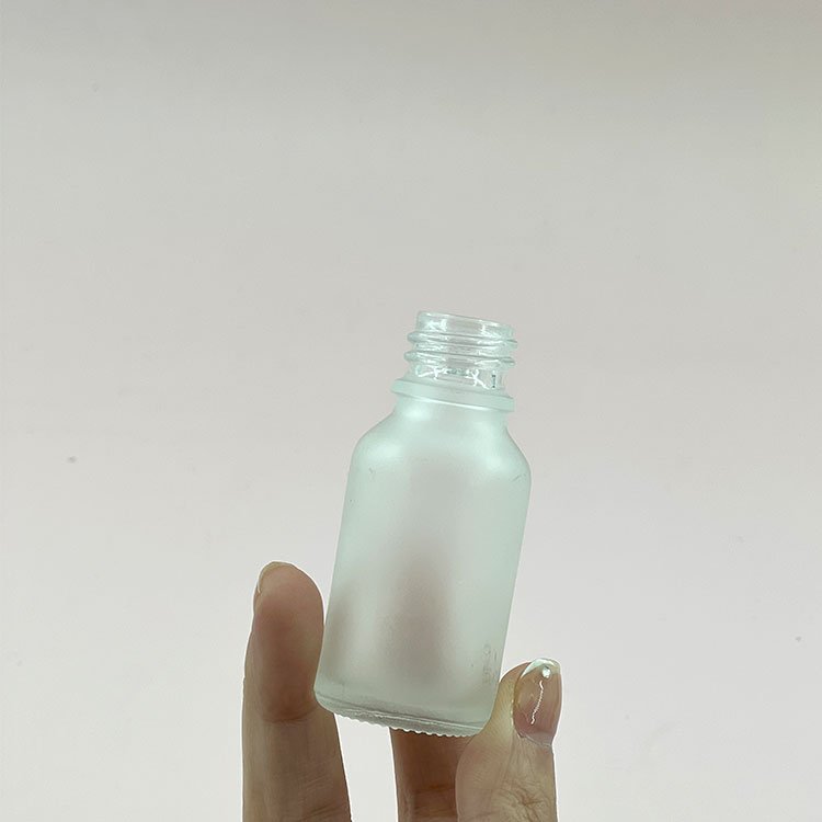 High quality 15ml frosted clear aluminium dropper oil glass bottle pipette cosmetic packaging glass essential oil bottle