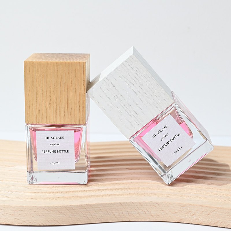 Wholesale 30ml 50ml 100ml Brand Square High-Grade Glass Perfume Empty Bottle With Customized Lid Box