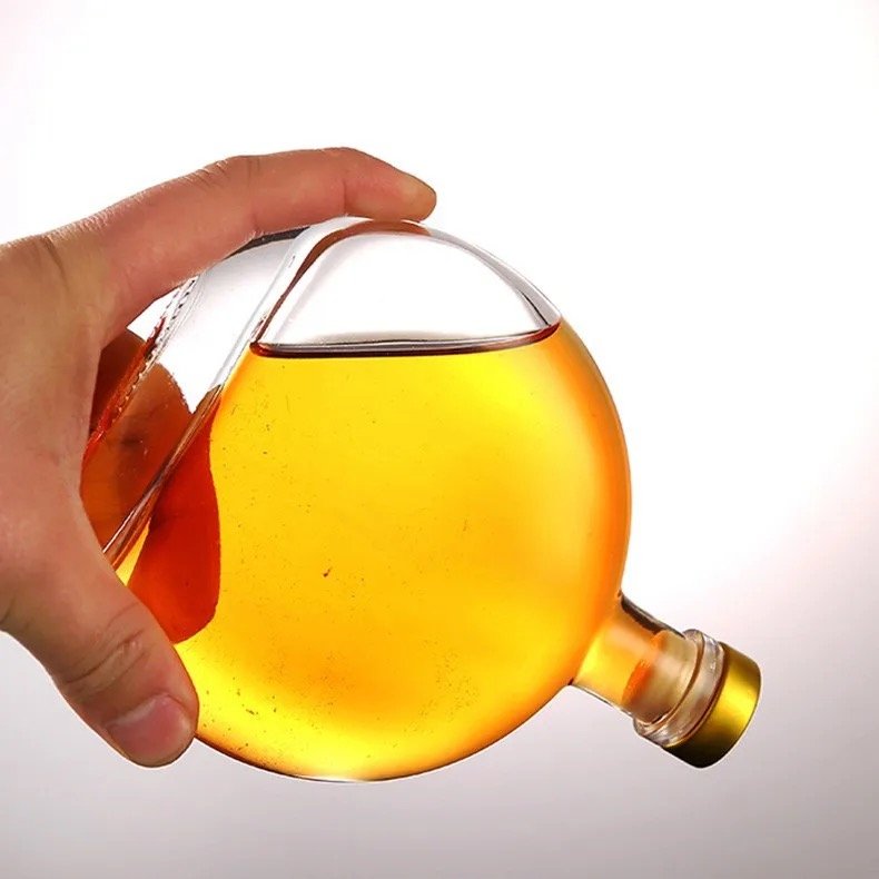 Wholesale of Unique Shape Whiskey XO Glass Bottles