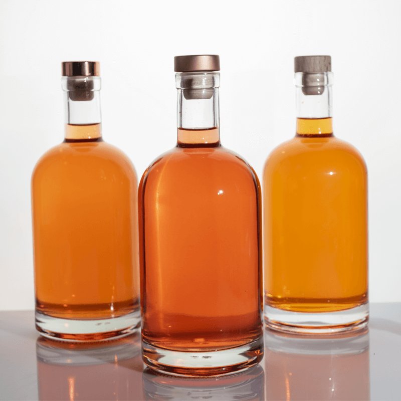 Round Embossed Logo Extra Flint Whiskey Brandy Whisky Rum Spirits 500ml 750ml Glass Bottle With Bottle Finish