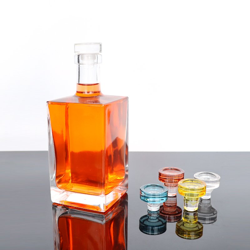 High Quality clear Black 500ml 750ml Square Gin whisky vodka spirits glass bottle with cork lid