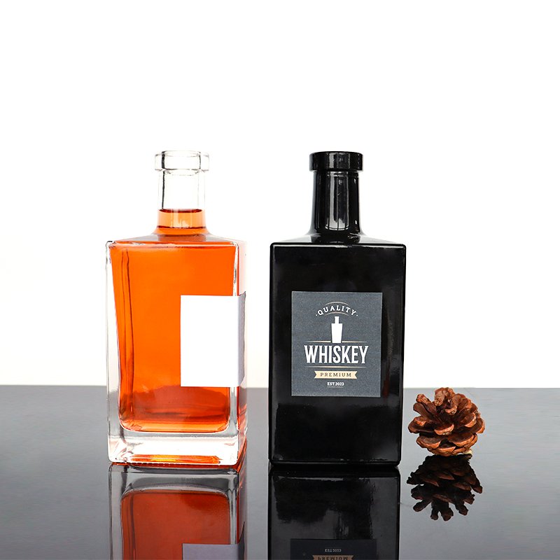 High Quality clear Black 500ml 750ml Square Gin whisky vodka spirits glass bottle with cork lid