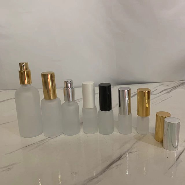 Hengjian 10ml 15ml 20ml 30ml 50ml 100ml Frosted Glass Sprayer Bottle Cosmetic Toner And Perfume Bottle With Mist Spray Pump