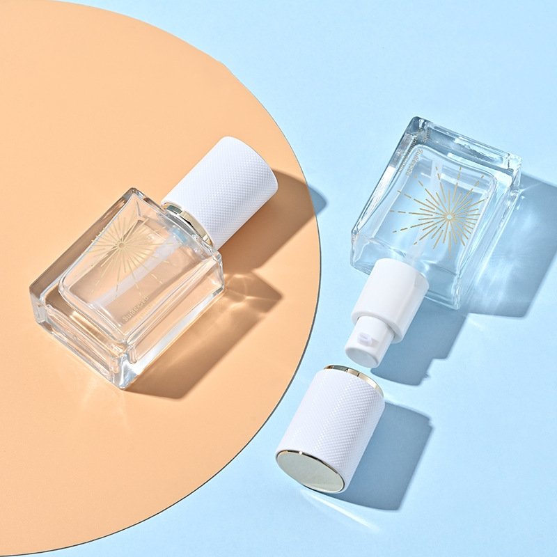 Luxury Cosmetic Packaging Lotion BB Isolation Cream Glass Bottle Concealer Foundation 30ml Clear Flat Square Glass Pump Bottle