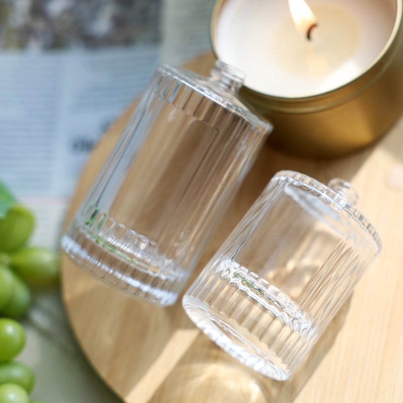 Glass Perfume Bottles with Embossed -Transparent features a vintage inspiration in the design