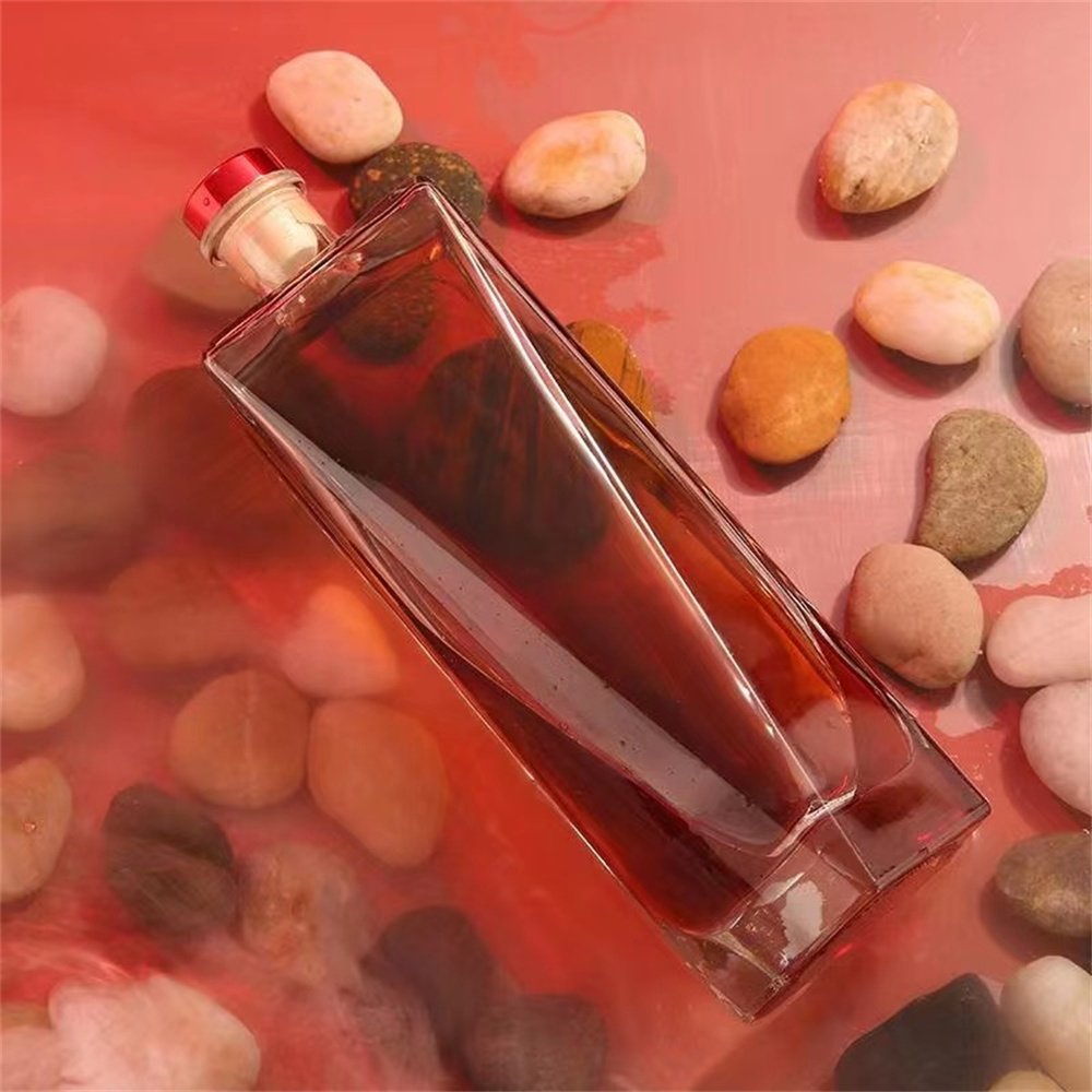 Fancy Liquor Glass Bottle Whiskey Bourbon Gin Liquor Glass Bottle With Custom 500ml 750Ml