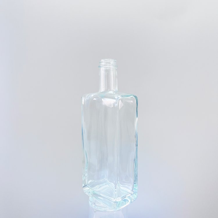 Super Flint Glass Bottle For Liquor 700ml Nordic Gin Whisky Spirits Tequila Vodka Glass Bottle