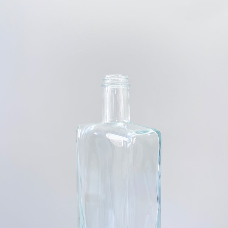 Super Flint Glass Bottle For Liquor 700ml Nordic Gin Whisky Spirits Tequila Vodka Glass Bottle