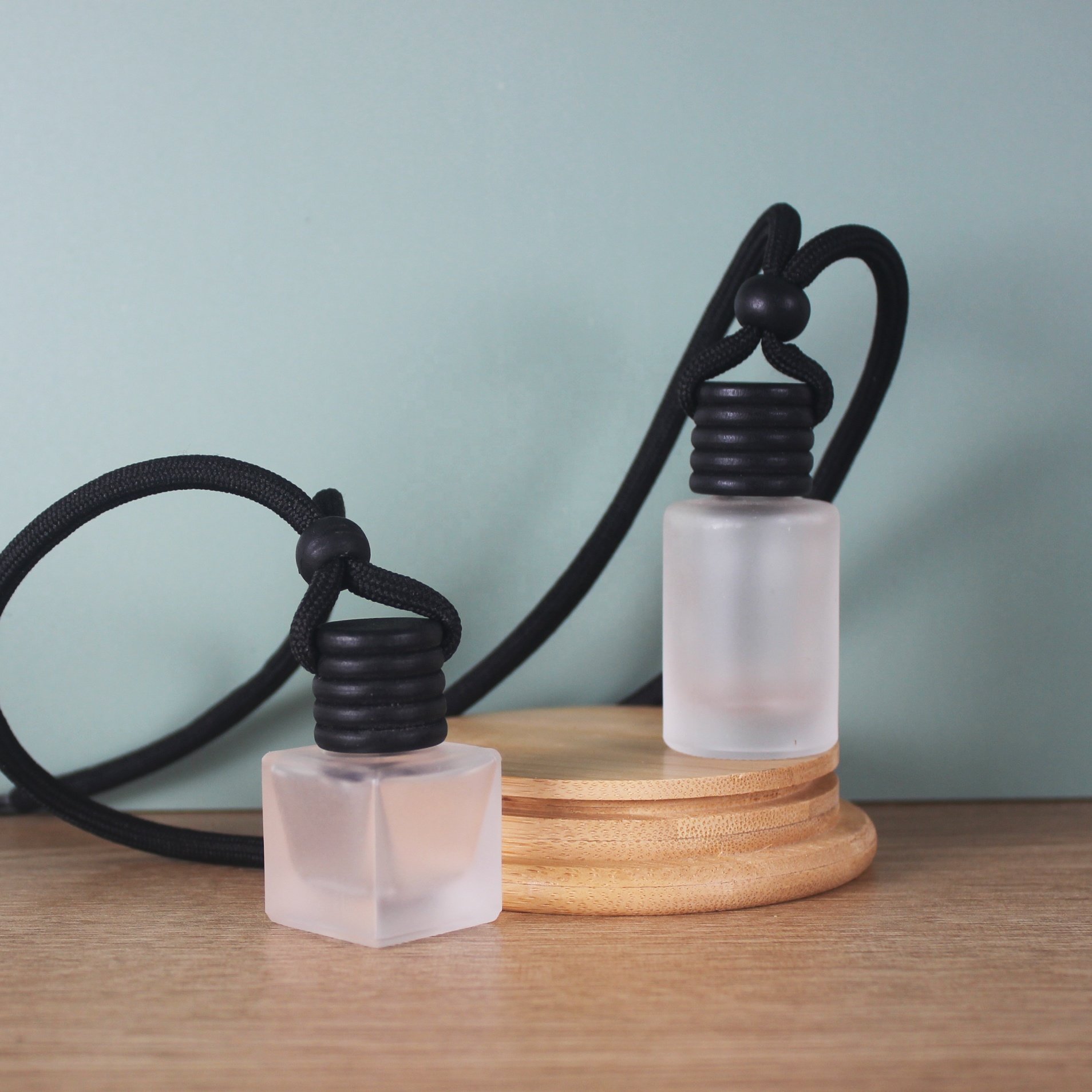 8ml 10ml 12ml Square Car Air Freshener Perfume With Black Wooden Cap Car Reed Diffuser Matte White Empty Glass Frosted Bottles