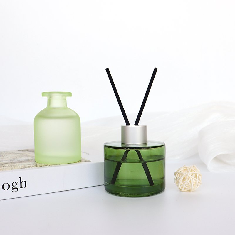 Factory Hot Seller Home 100ml 150ml 200ml Cosmetic Packaging Reed Diffuser Bottle Air Freshener glass Bottle Diffuser bottle