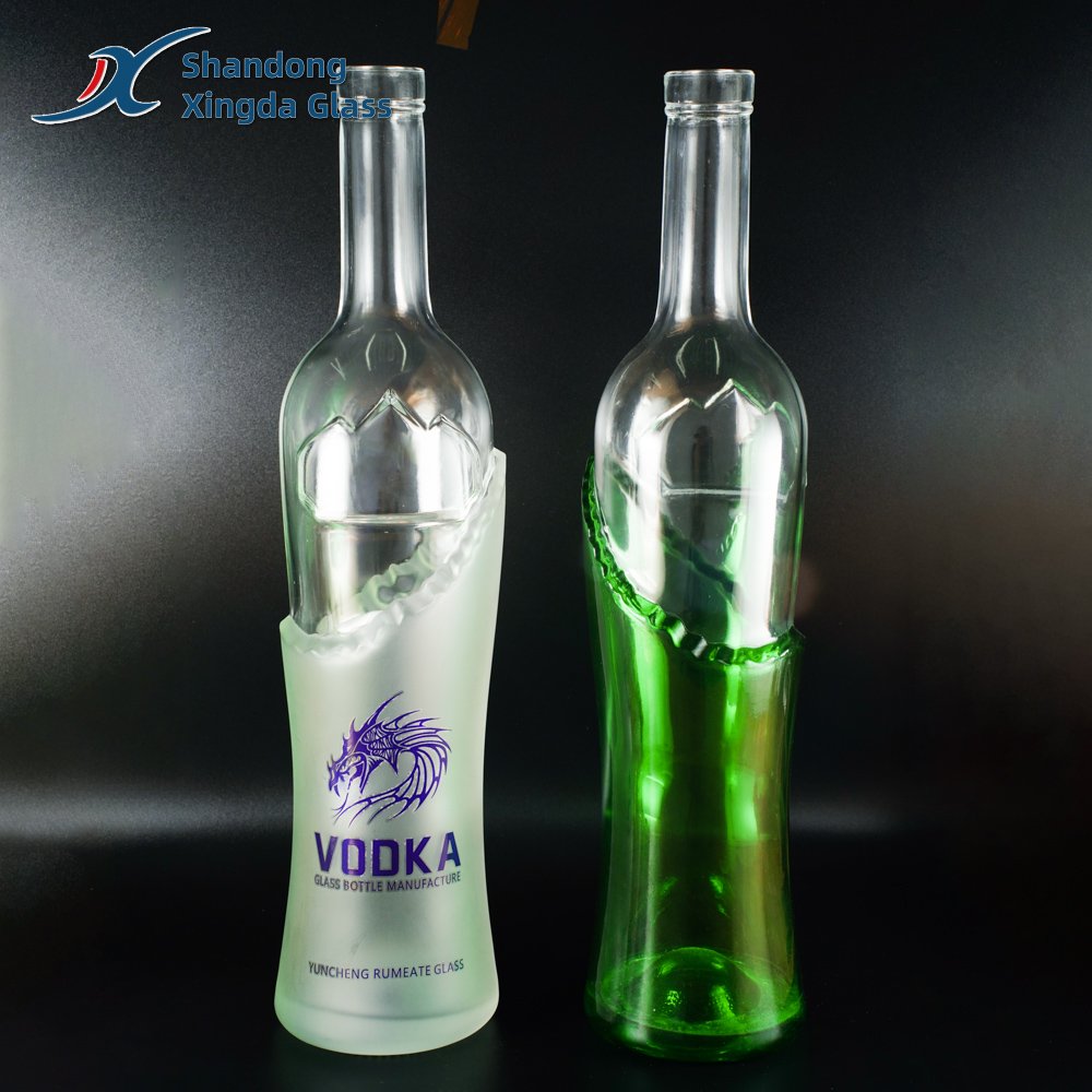 Wholesale China OEM ODM Flint Glass Liquor Spirits Water Drinks Beverage Drinks Bottles