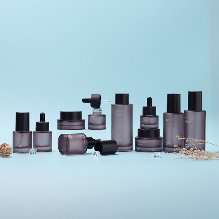 emballage cosmetique 30g 50g 50m 100ml 120 ml Fancy unique frosted amber bottles cosmetic packaging skincare jars and bottles