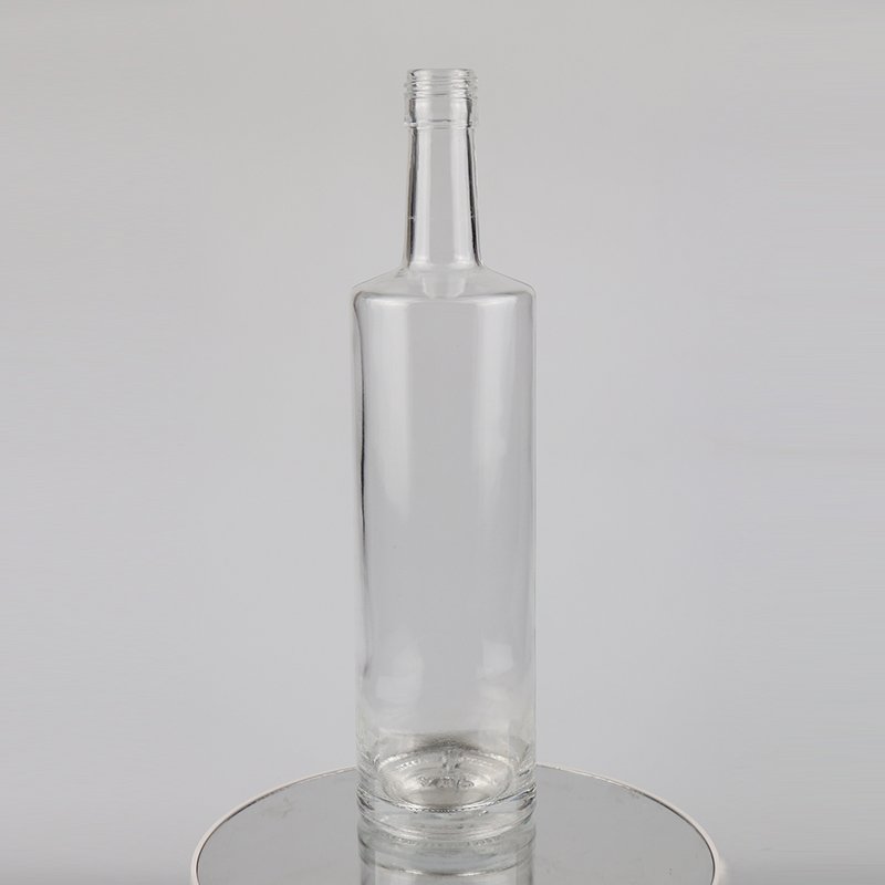 NCT-068 700ml high quality wholesale gin bottles vodka glass bottles for liquor