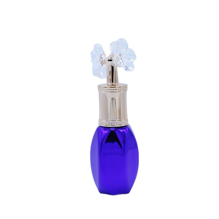 Elegant Custom Nail Polish Bottle 15ml with Flower Shape Cap Matte Electroplated Surface Perfumed Oil Brush Sealant Packaging