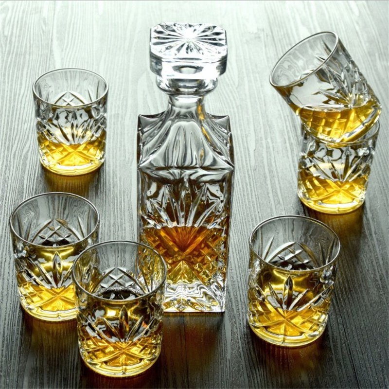 World hot sale whiskey glass bottle gift crystal whiskey bottle for whiskey