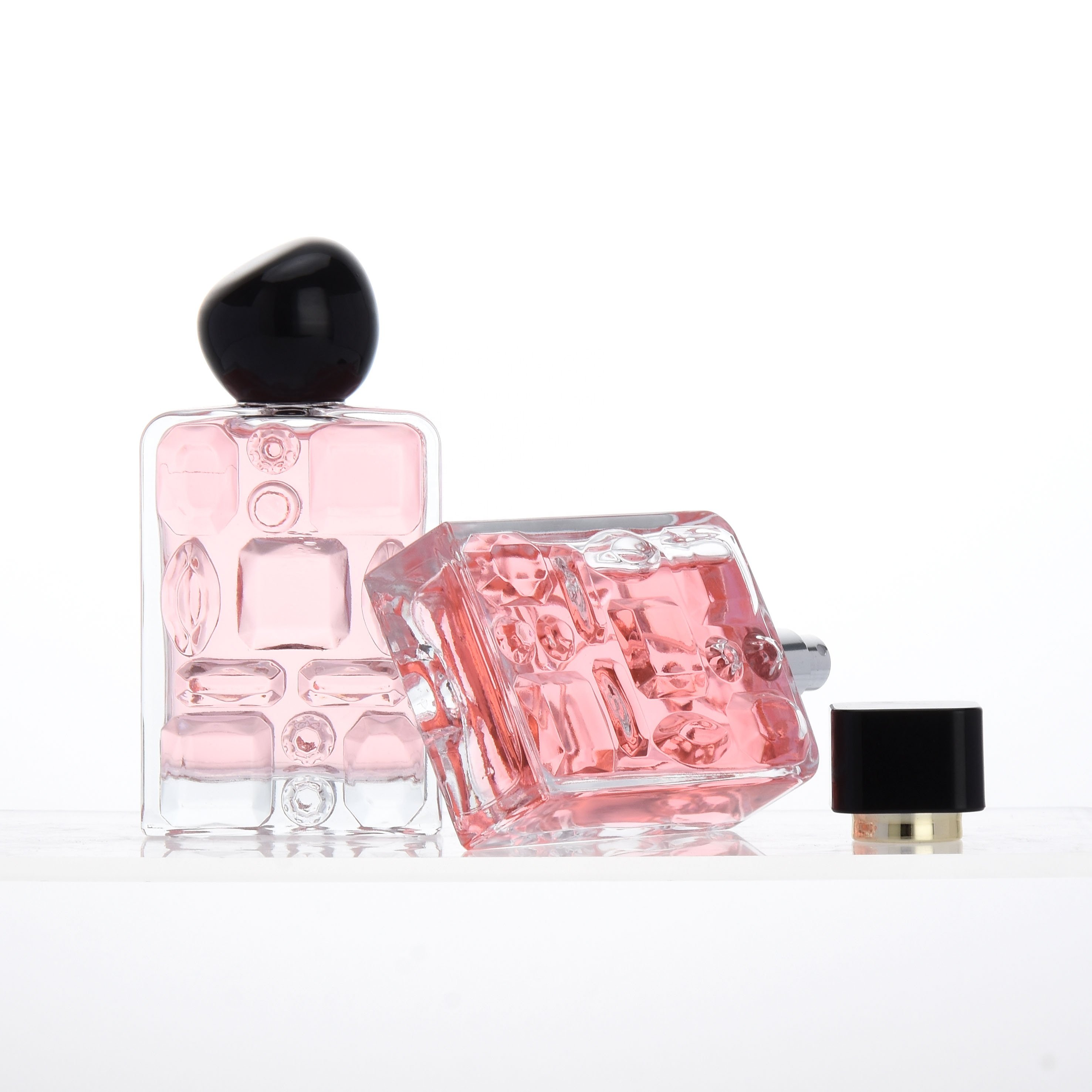 New Fashion Luxury 100ml Crystal Glass Perfume Bottle Special Empty with Lid & Pump Sprayer and Custom Box Packing