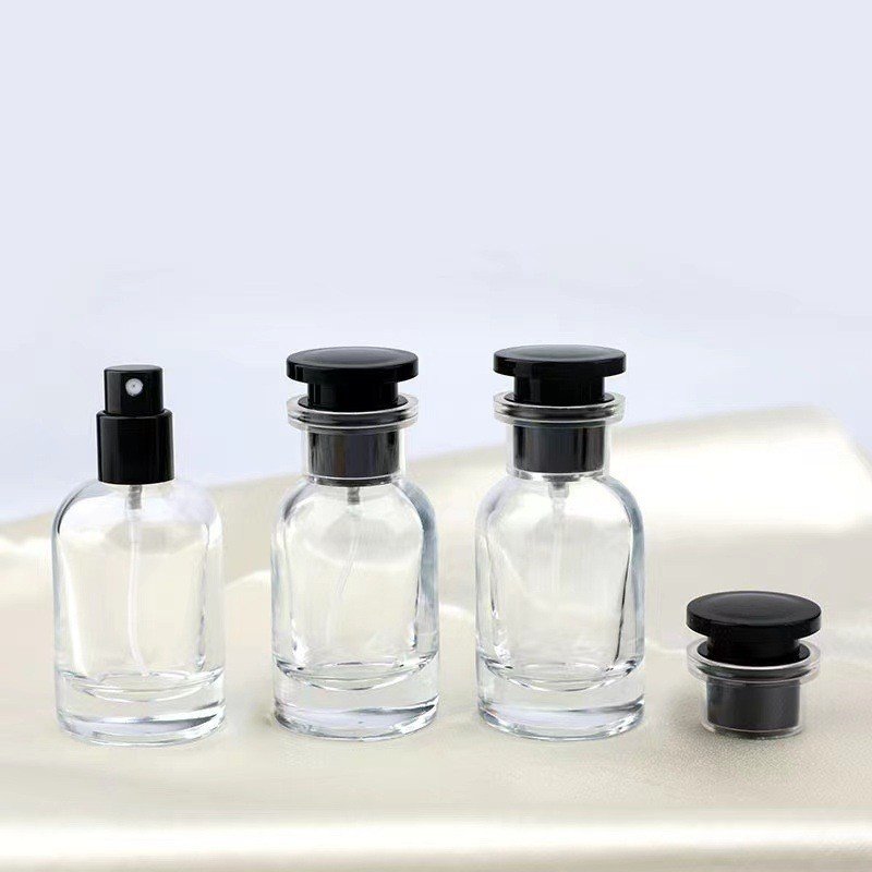 50ml Luxury Round Shoulder Perfume Bottles Cover Transparent Spray Refillable Glass Bottle Portable Fragrance Diffuser Bottle