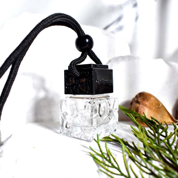 New Coming Wholesale Hanging Empty Air Freshener essential oil diffuser glass bottles for car with Wooden Lid