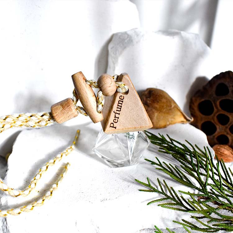 New Coming Wholesale Hanging Empty Air Freshener essential oil diffuser glass bottles for car with Wooden Lid