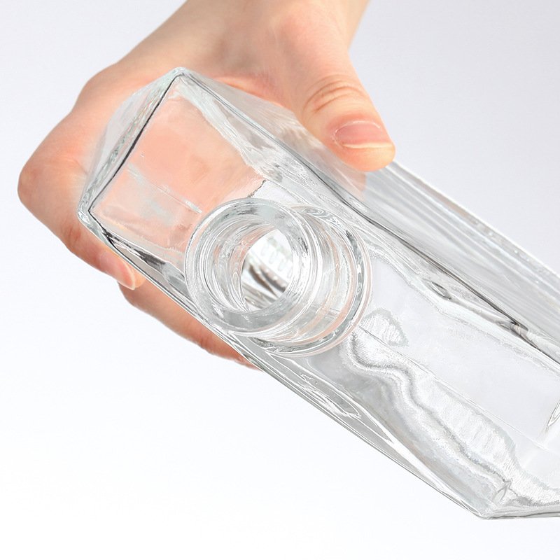 2025 New Design Vodka 700ml 750ml 1000ml Customized Empty Glass Bottle For Sale